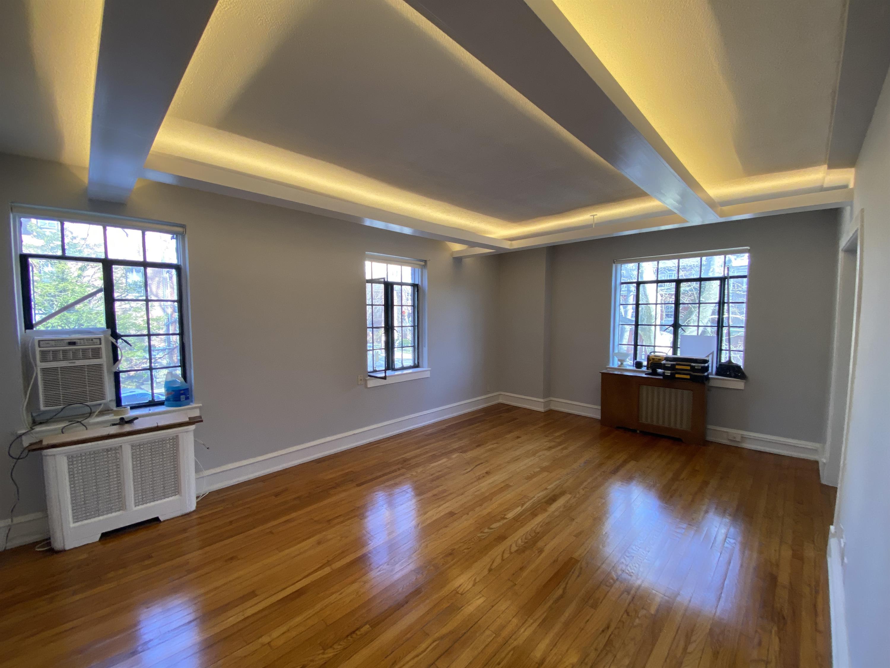 1212 delaware ave, B6
